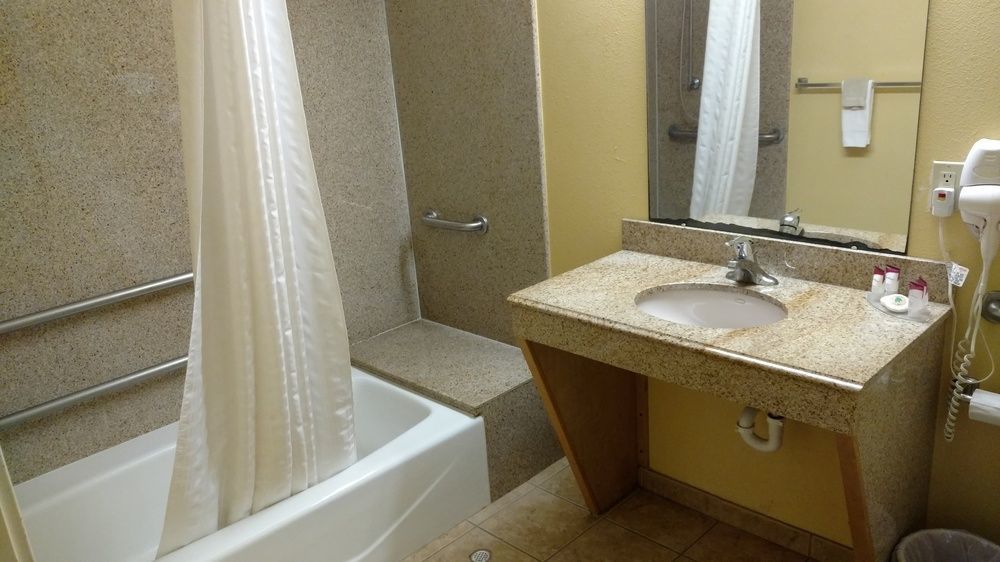 Executive Inn & Suites Cuero Dış mekan fotoğraf